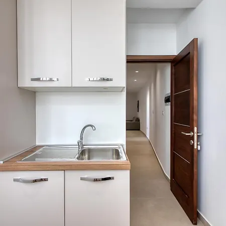 Appartamento New 2br In Centre By Sf Homes