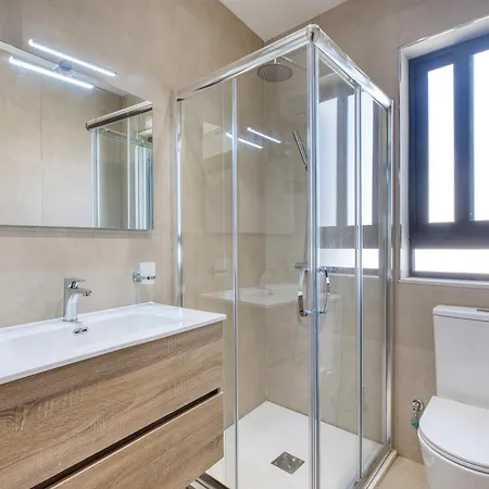 New 2br In Centre By Sf Homes Appartamento *