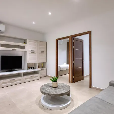 Appartamento New 2br In Centre By Sf Homes