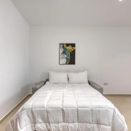 Appartamento New 2br In Centre By Sf Homes
